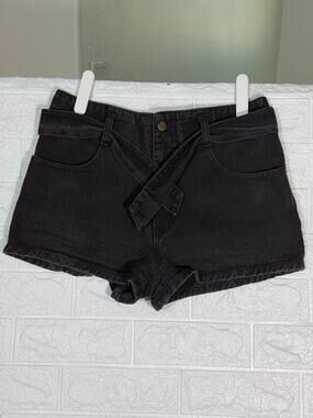 Vintage Be Bop Women’s Size 5 Black Denim High-Rise Belted Shorts Made in USA